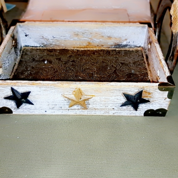 Rustic Farmhouse Decor Tray - Picture 2 of 2